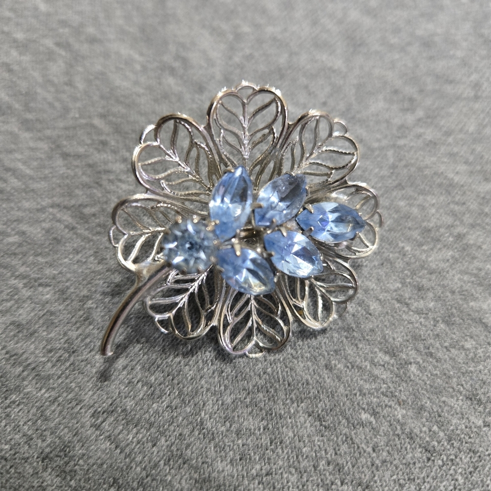 Vintage Filigree Lily Flower Boquet Brooch Pin Blue Rhinestone